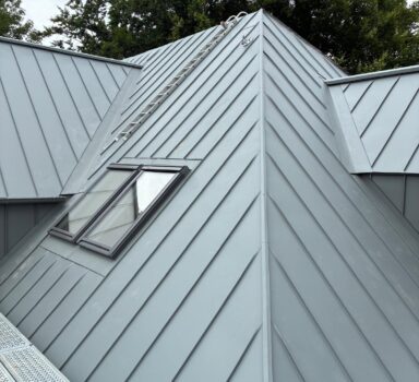 Belüftetes Stefalzdach aus Aluminium Scharen